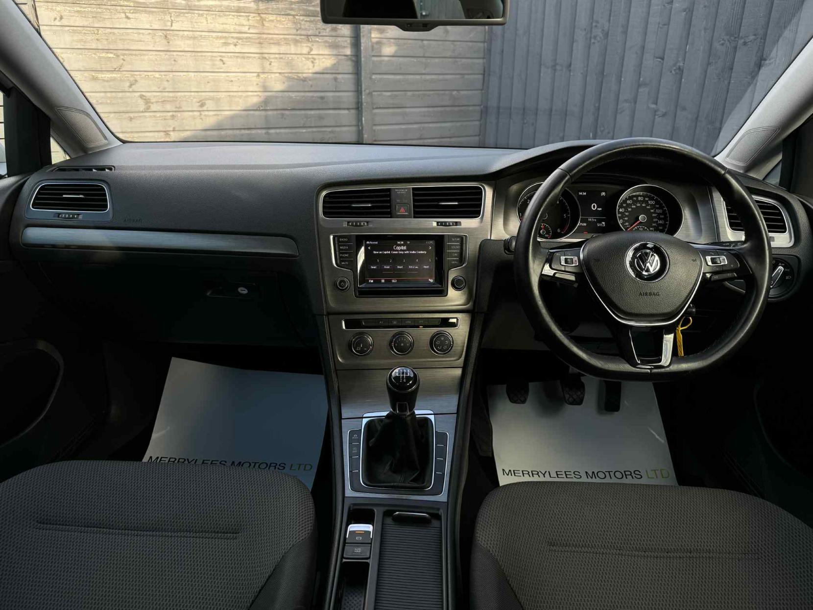 Volkswagen Golf 1.6 TDI BlueMotion Tech SE Hatchback 5dr Diesel Manual Euro 5 (s/s) (105 ps)