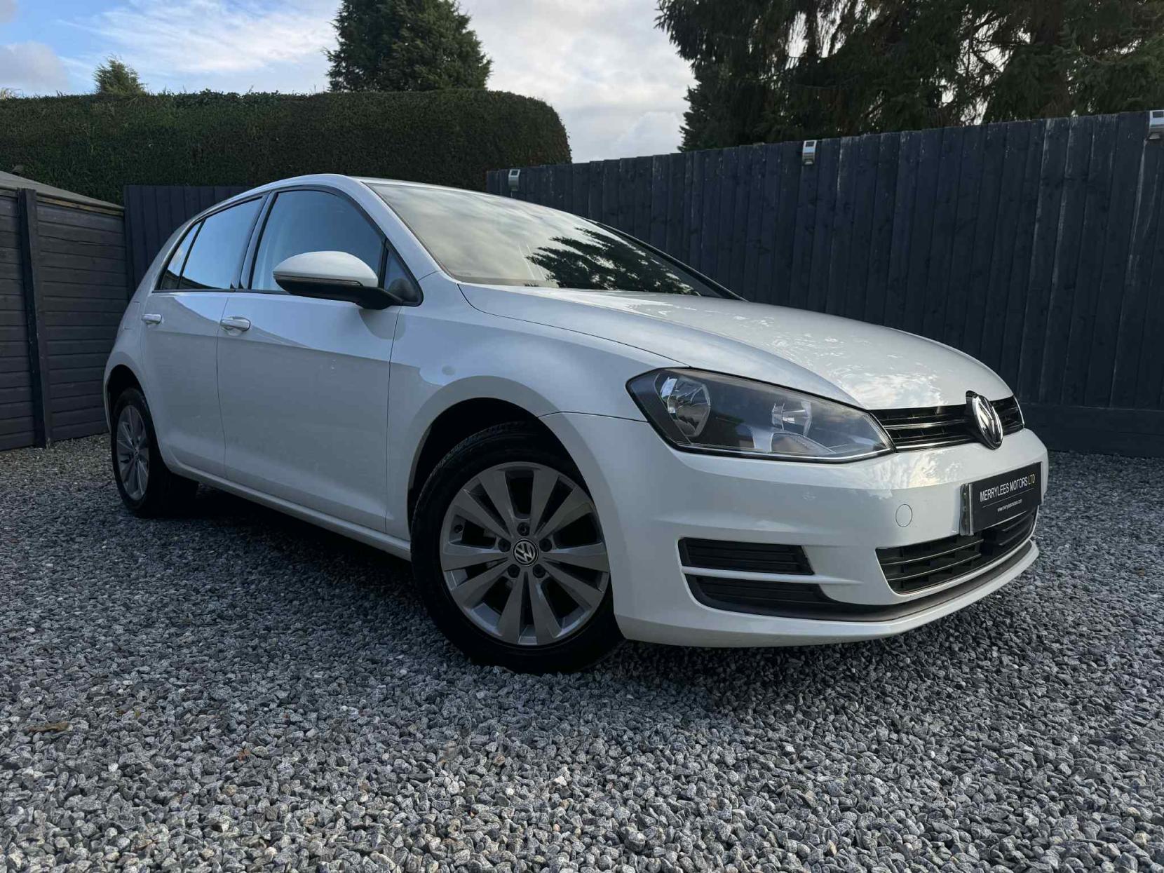 Volkswagen Golf 1.6 TDI BlueMotion Tech SE Hatchback 5dr Diesel Manual Euro 5 (s/s) (105 ps)