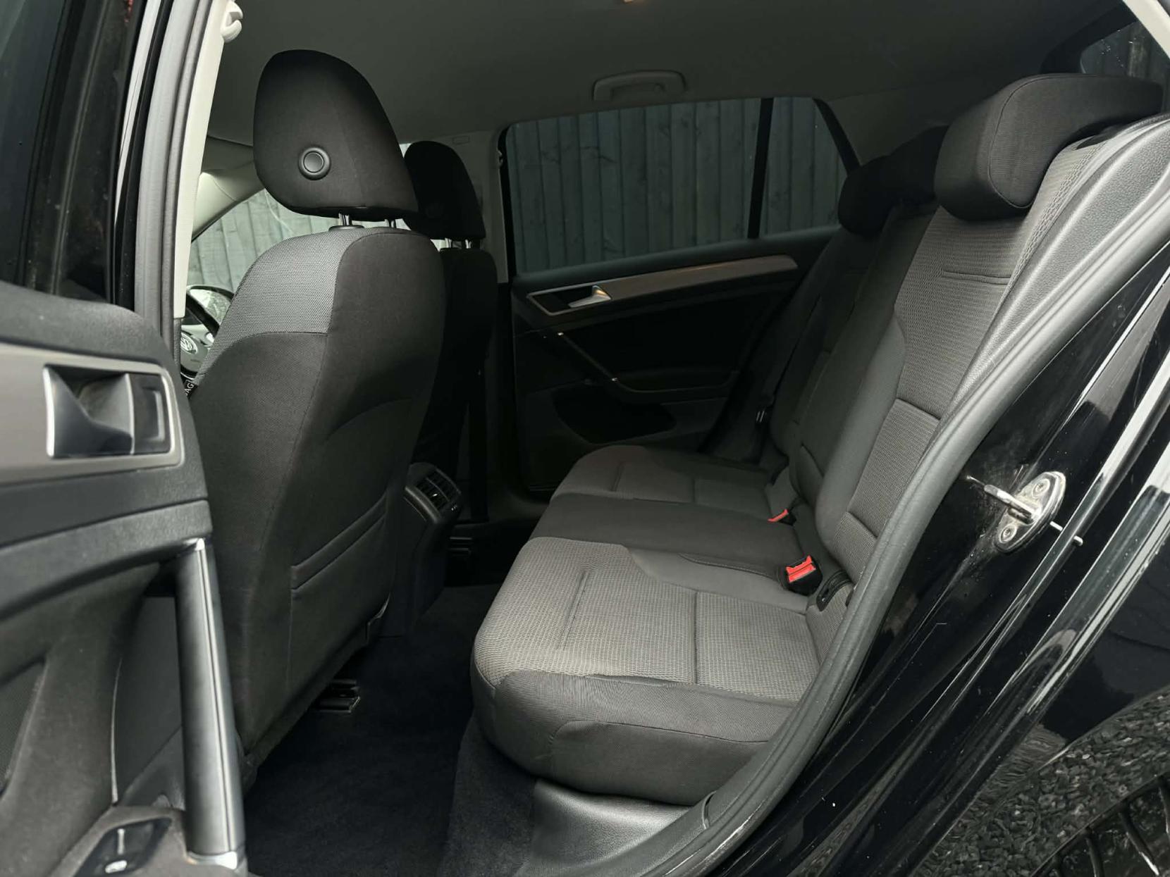 Volkswagen Golf 2.0 TDI BlueMotion Tech Match Edition Hatchback 5dr Diesel Manual Euro 6 (s/s) (150 ps)