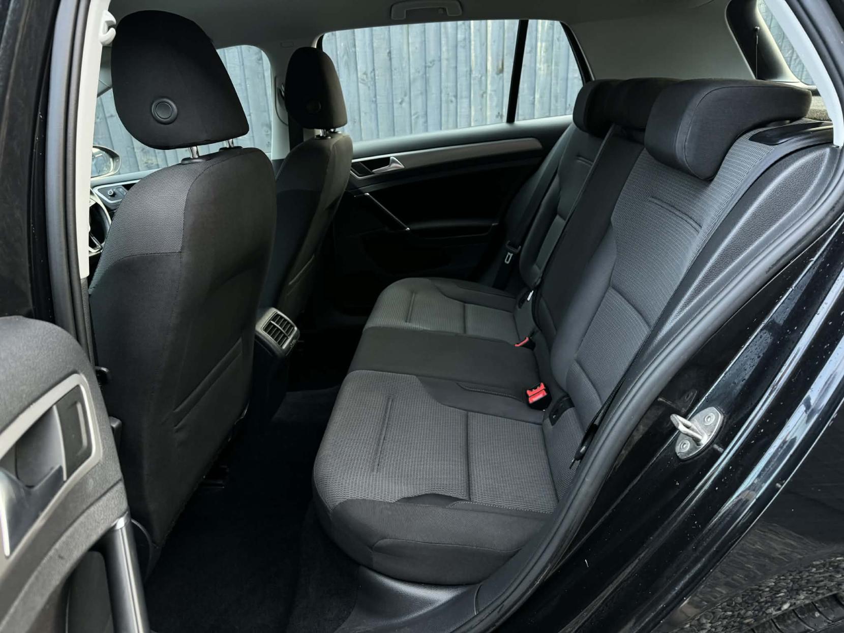 Volkswagen Golf 1.6 TDI BlueMotion Tech Match Hatchback 5dr Diesel Manual Euro 6 (s/s) (110 ps)