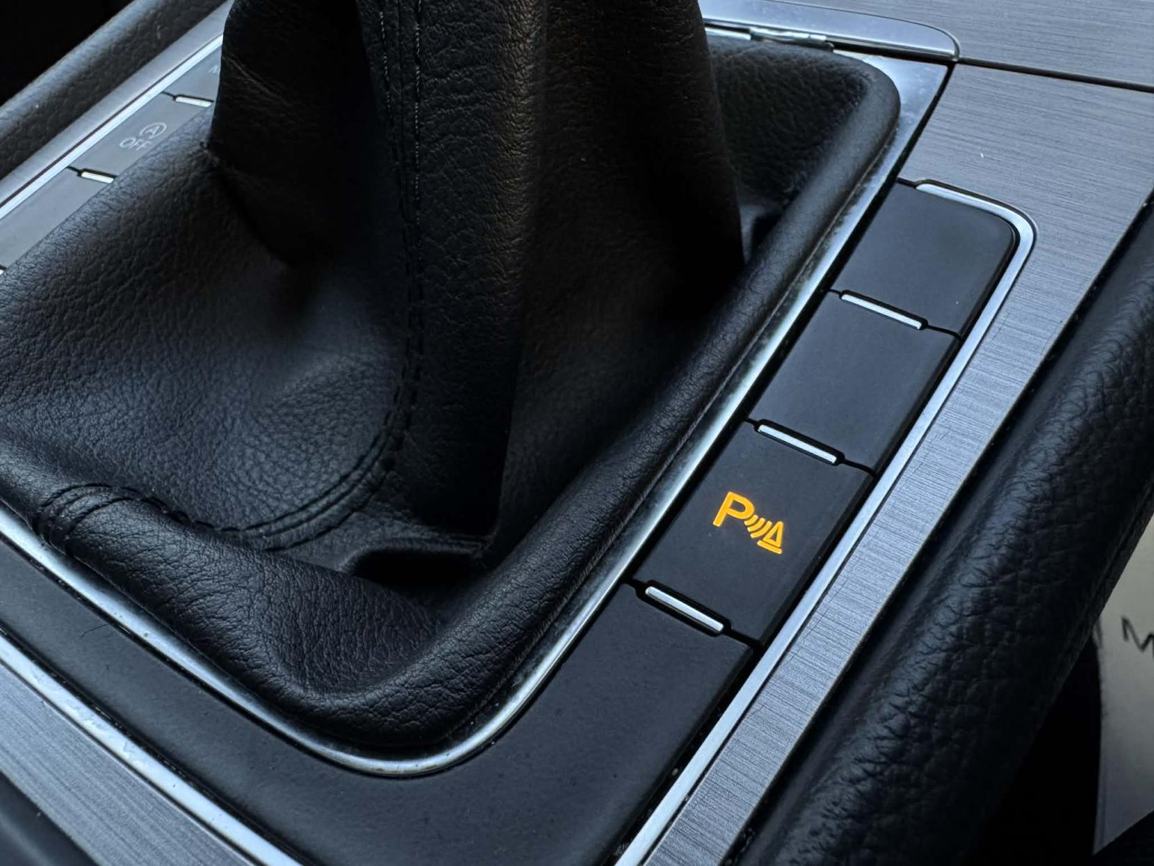 Volkswagen Golf 1.6 TDI BlueMotion Tech Match Hatchback 5dr Diesel Manual Euro 6 (s/s) (110 ps)