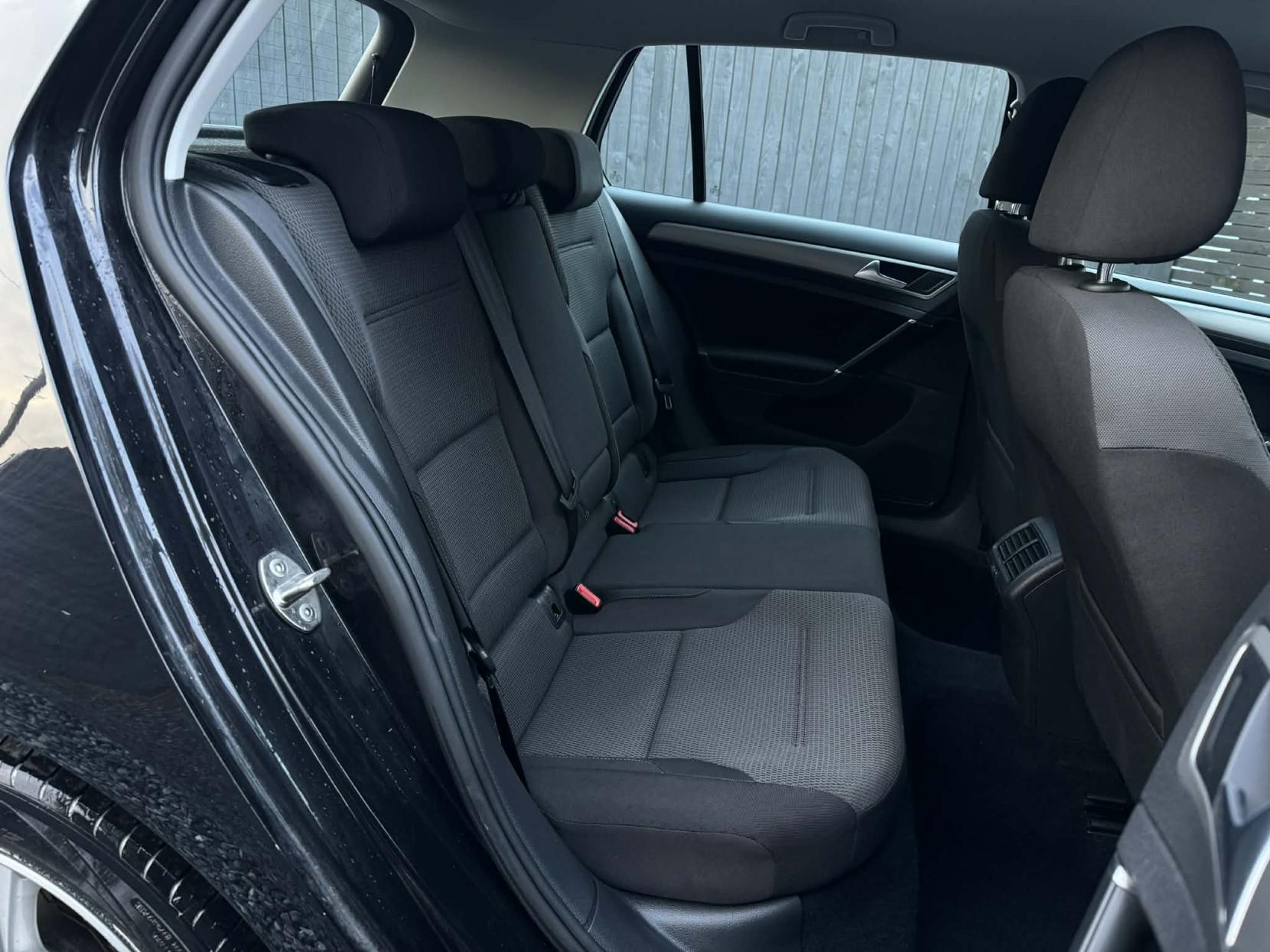 Volkswagen Golf 1.6 TDI BlueMotion Tech Match Hatchback 5dr Diesel Manual Euro 6 (s/s) (110 ps)