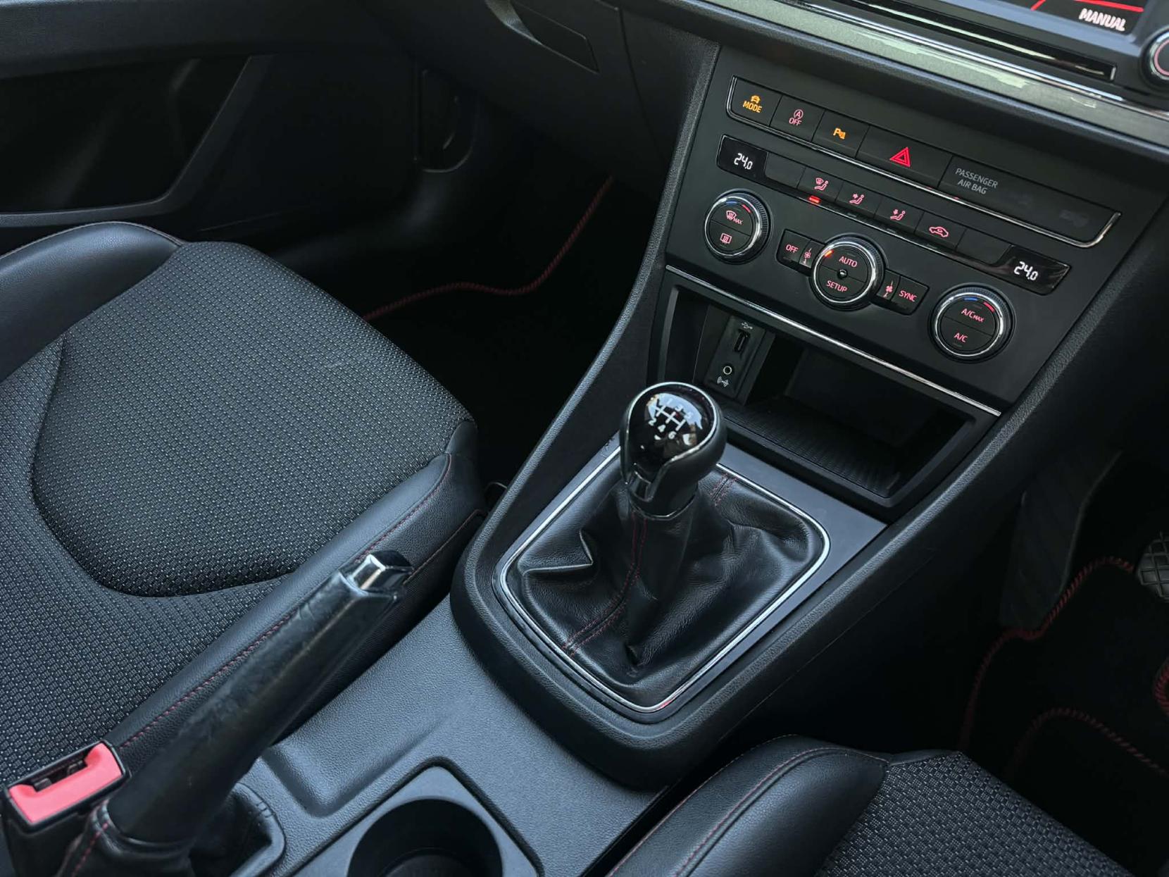 SEAT Leon 1.4 EcoTSI FR Hatchback 5dr Petrol Manual Euro 6 (s/s) (150 ps)