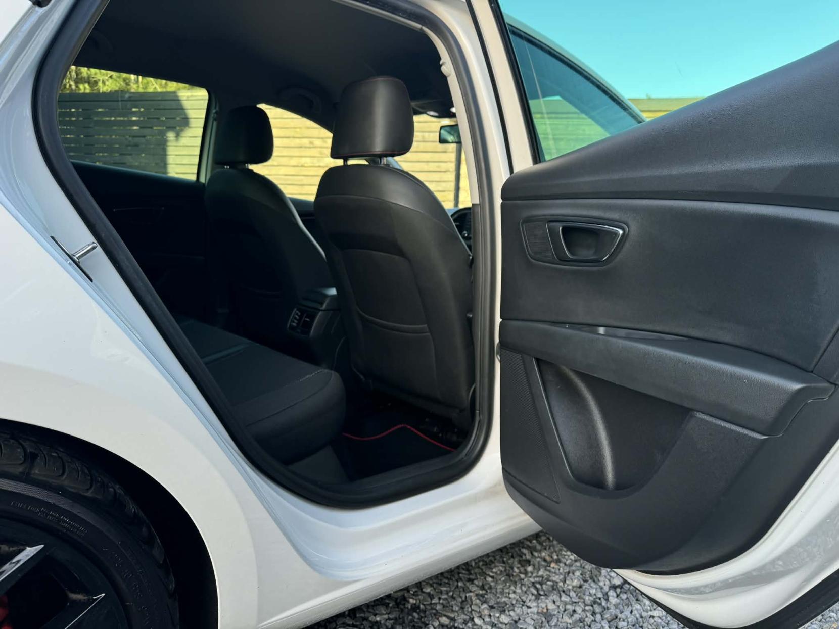 SEAT Leon 1.4 EcoTSI FR Hatchback 5dr Petrol Manual Euro 6 (s/s) (150 ps)