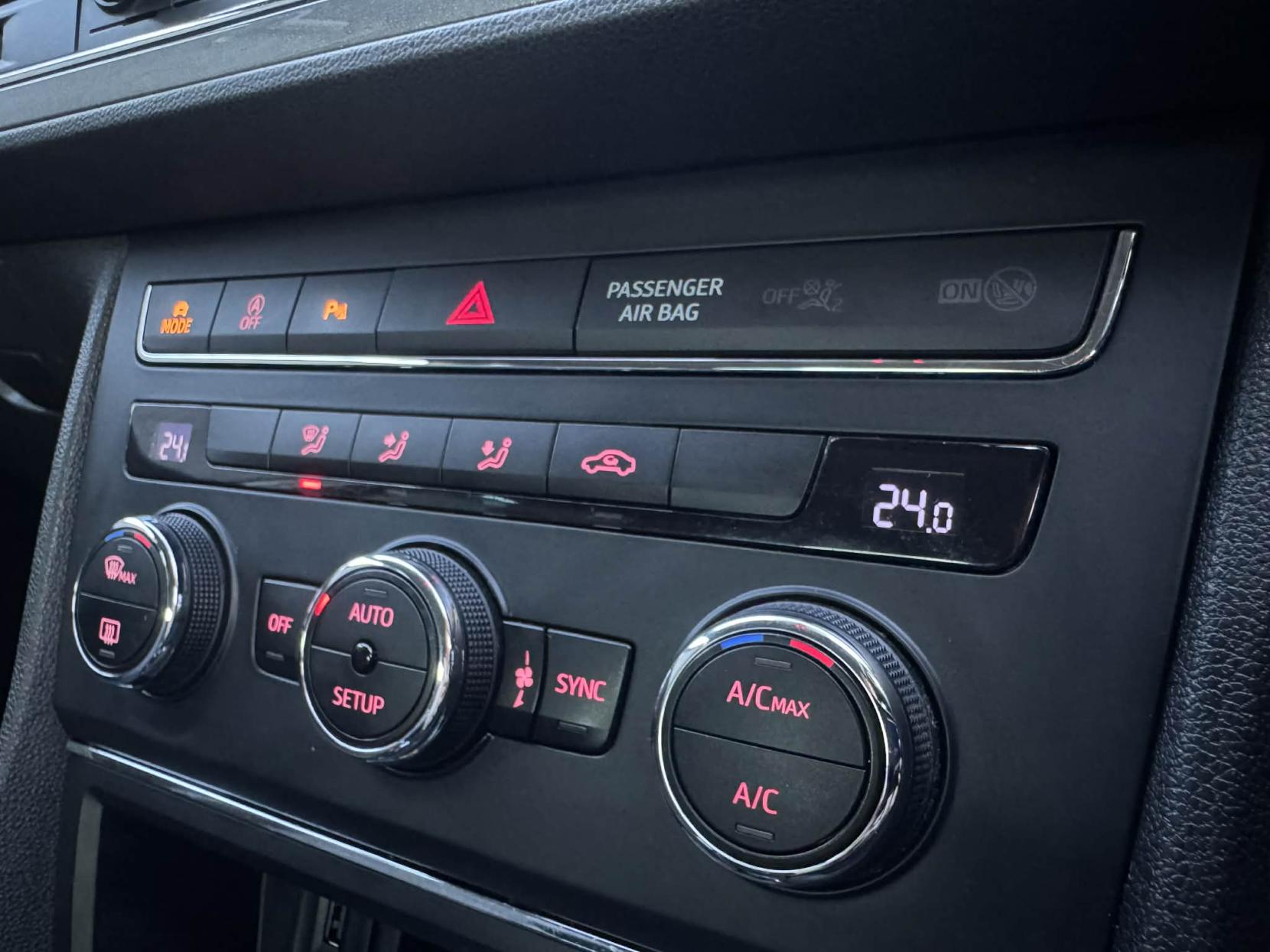 SEAT Leon 1.4 EcoTSI FR Hatchback 5dr Petrol Manual Euro 6 (s/s) (150 ps)