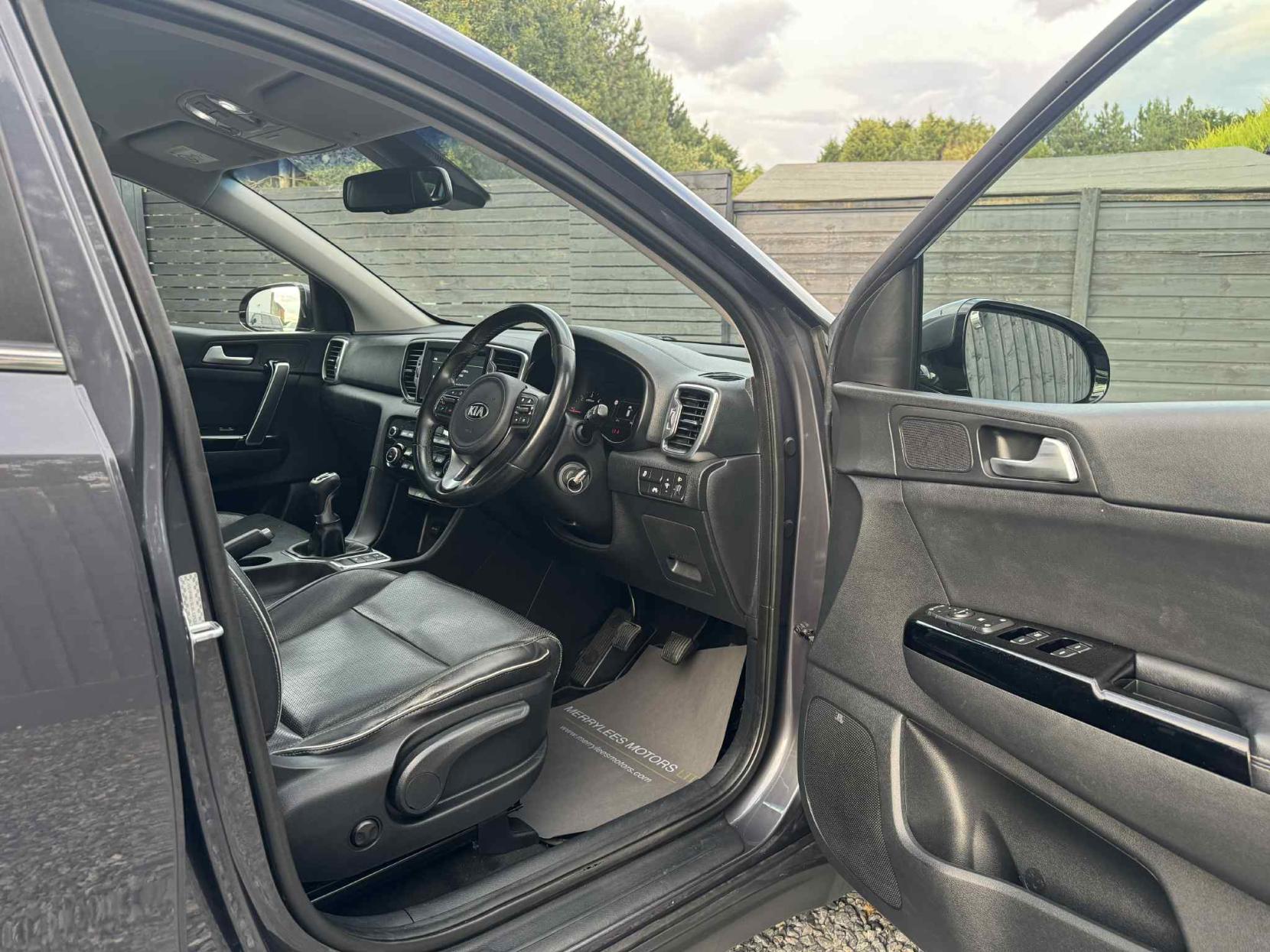 Kia Sportage 1.7 CRDi 3 SUV 5dr Diesel Manual Euro 6 (s/s) (114 bhp)