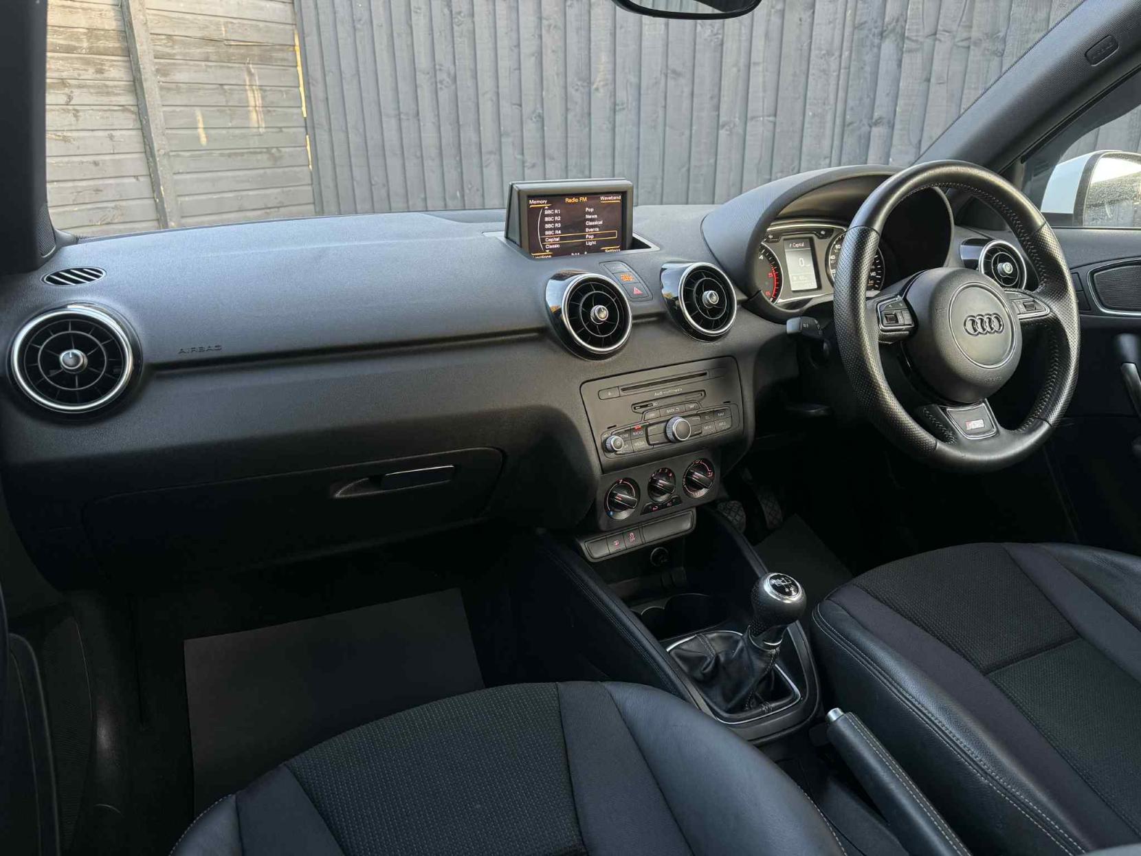 Audi A1 1.6 TDI S line Sportback 5dr Diesel Manual Euro 5 (s/s) (105 ps)