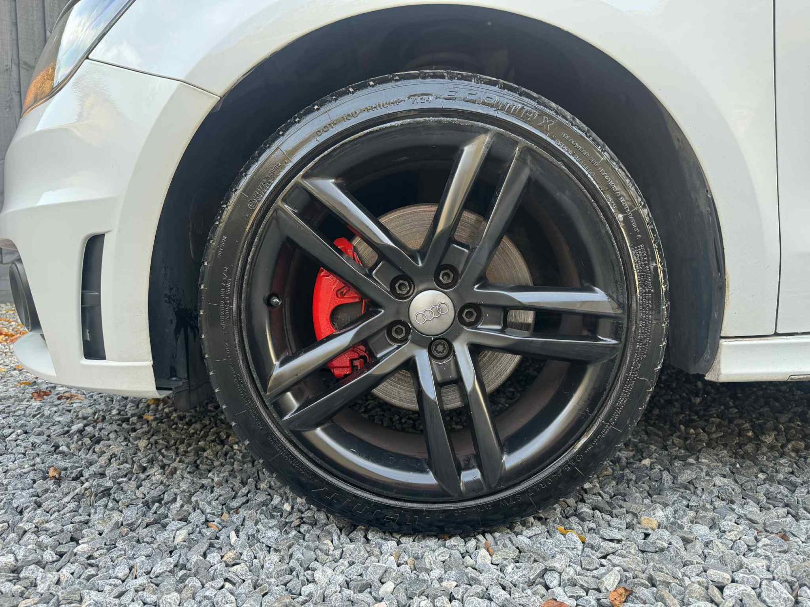 Audi A1 1.6 TDI S line Sportback 5dr Diesel Manual Euro 5 (s/s) (105 ps)