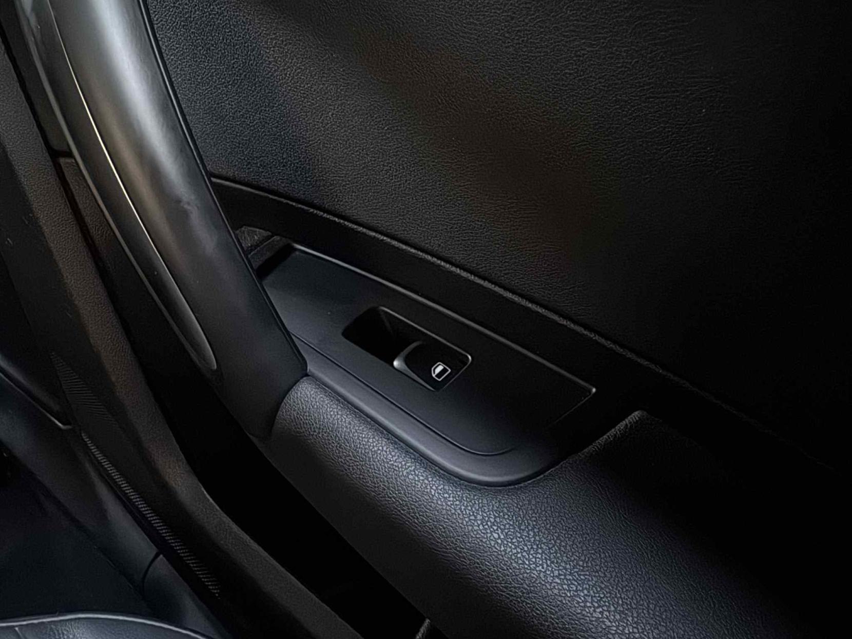 Audi A1 1.6 TDI S line Sportback 5dr Diesel Manual Euro 5 (s/s) (105 ps)