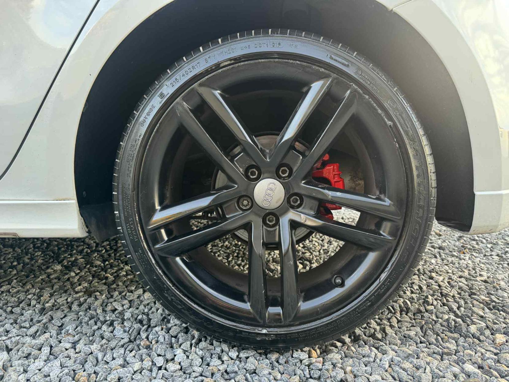 Audi A1 1.6 TDI S line Sportback 5dr Diesel Manual Euro 5 (s/s) (105 ps)