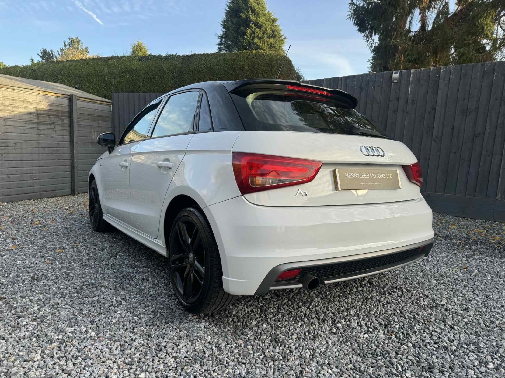 Audi A1 1.6 TDI S line Sportback 5dr Diesel Manual Euro 5 (s/s) (105 ps)