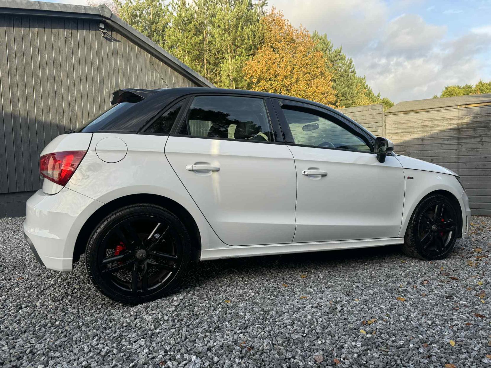 Audi A1 1.6 TDI S line Sportback 5dr Diesel Manual Euro 5 (s/s) (105 ps)