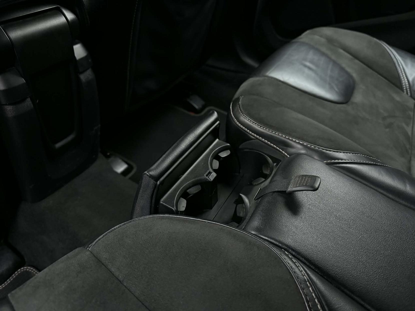 Volvo V40 2.0 T2 R-Design Nav Hatchback 5dr Petrol Manual Euro 6 (s/s) (122 ps)