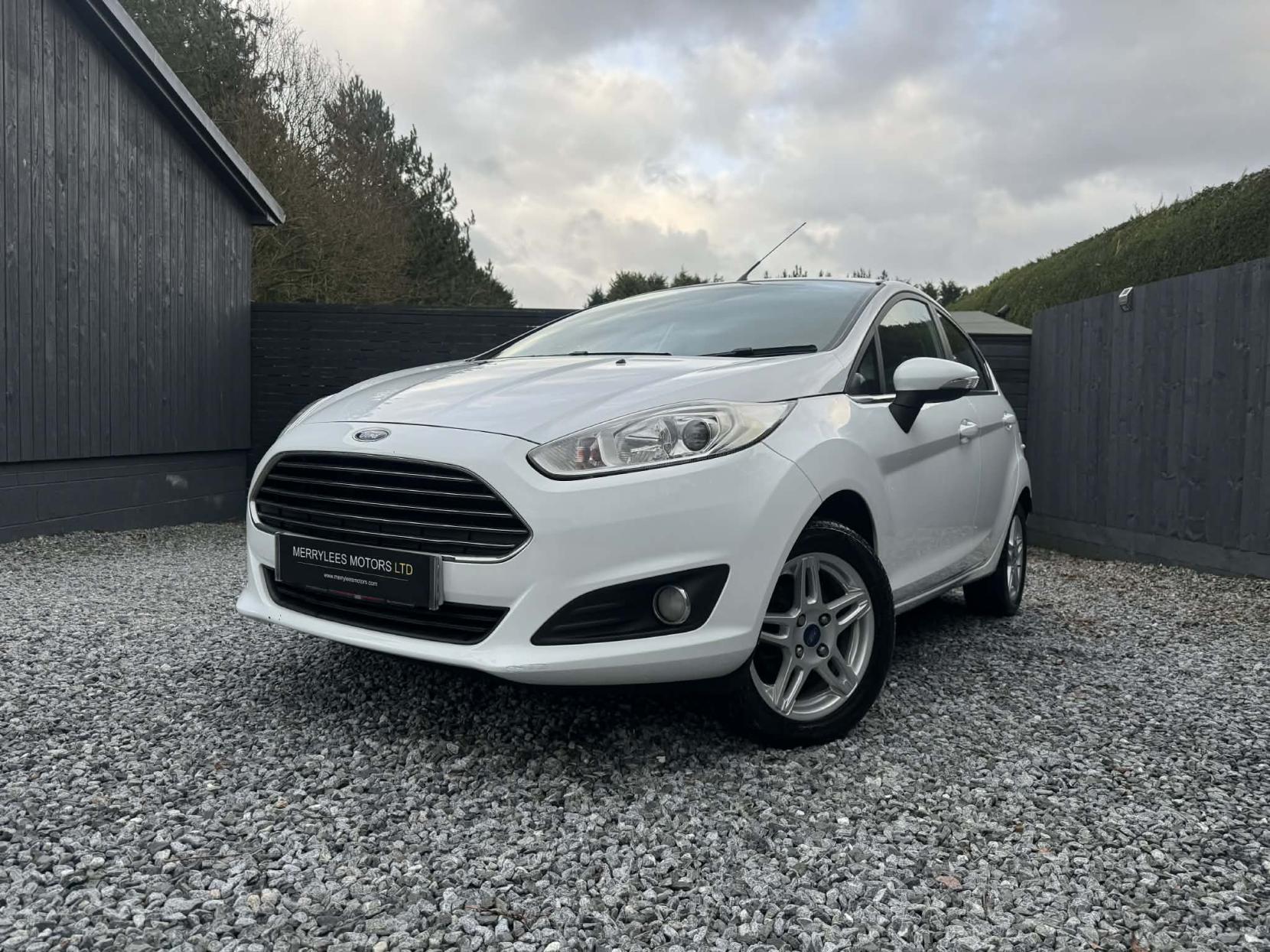 Ford Fiesta 1.25 Zetec Hatchback 5dr Petrol Manual Euro 5 (82 ps)