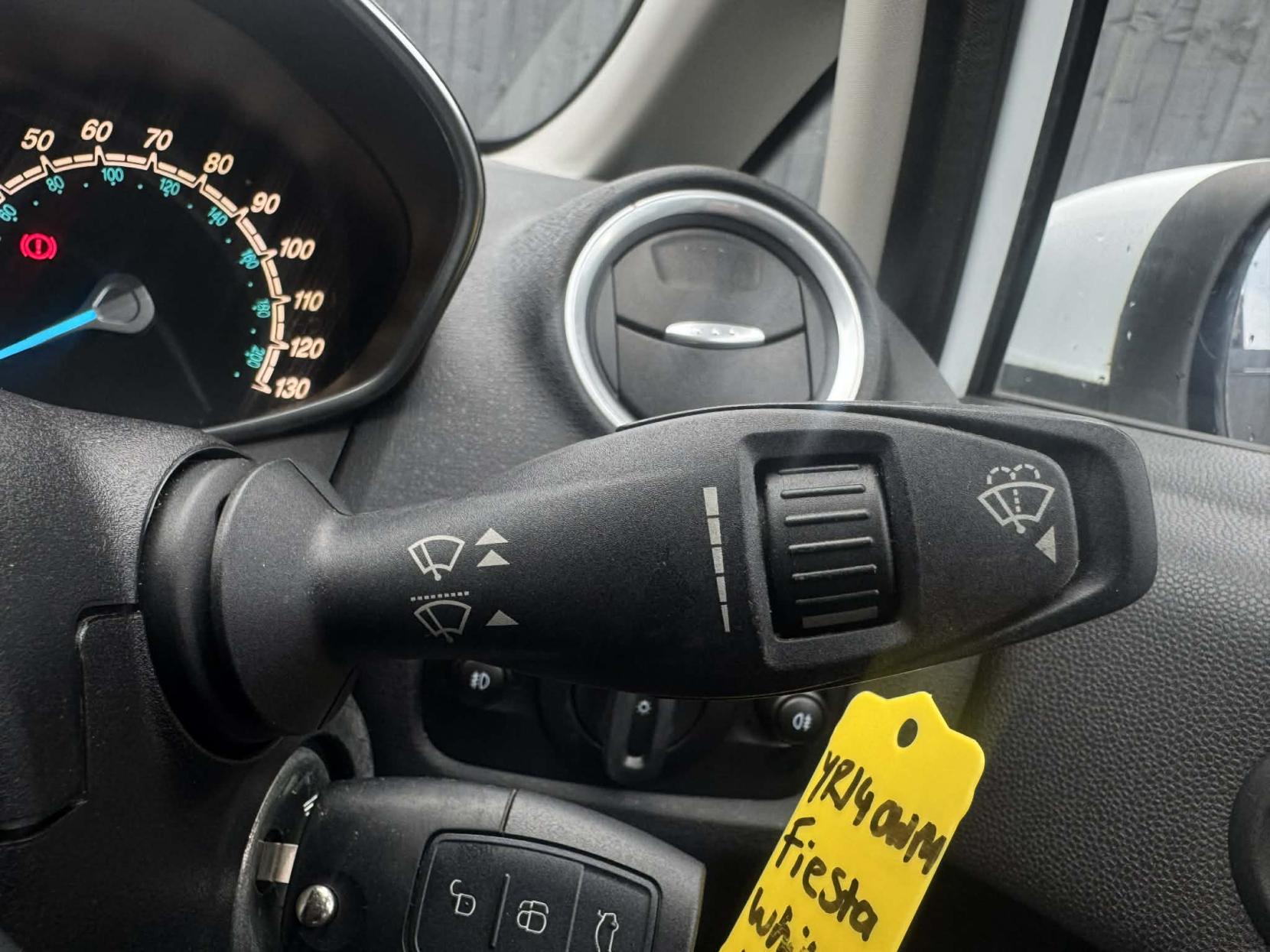 Ford Fiesta 1.25 Zetec Hatchback 5dr Petrol Manual Euro 5 (82 ps)
