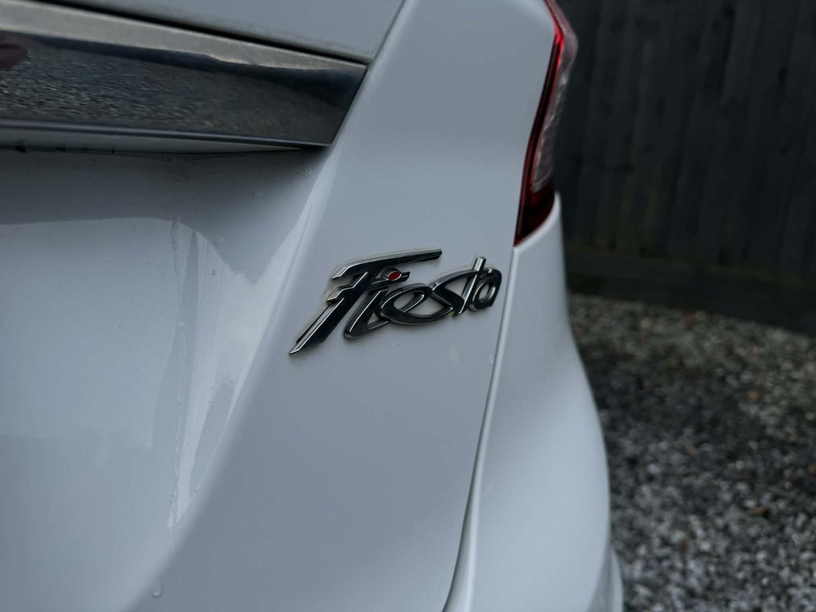 Ford Fiesta 1.25 Zetec Hatchback 5dr Petrol Manual Euro 5 (82 ps)