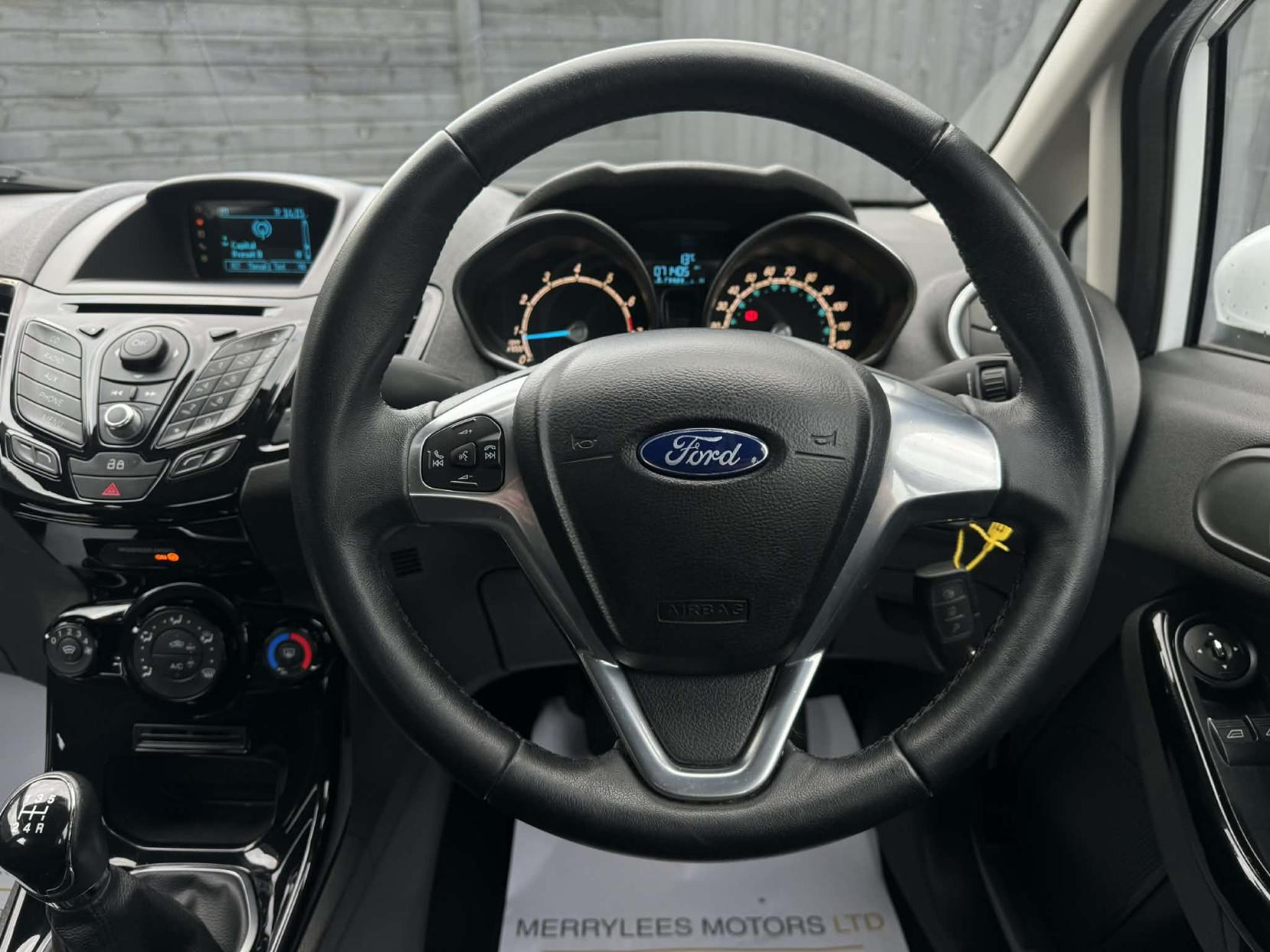 Ford Fiesta 1.25 Zetec Hatchback 5dr Petrol Manual Euro 5 (82 ps)