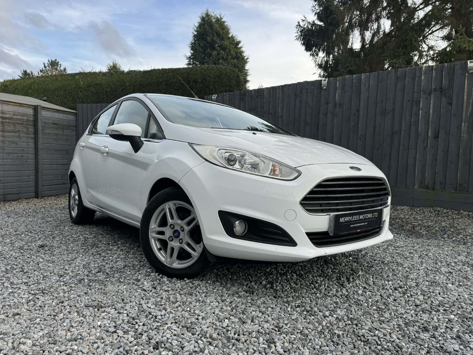 Ford Fiesta 1.25 Zetec Hatchback 5dr Petrol Manual Euro 5 (82 ps)