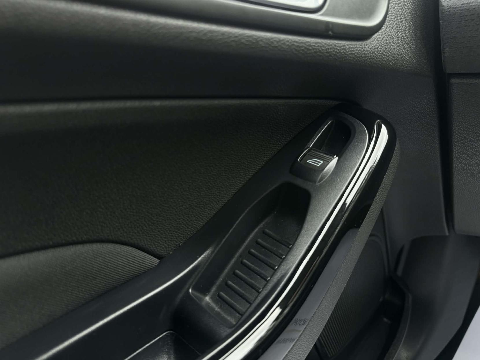 Ford Fiesta 1.25 Zetec Hatchback 5dr Petrol Manual Euro 5 (82 ps)