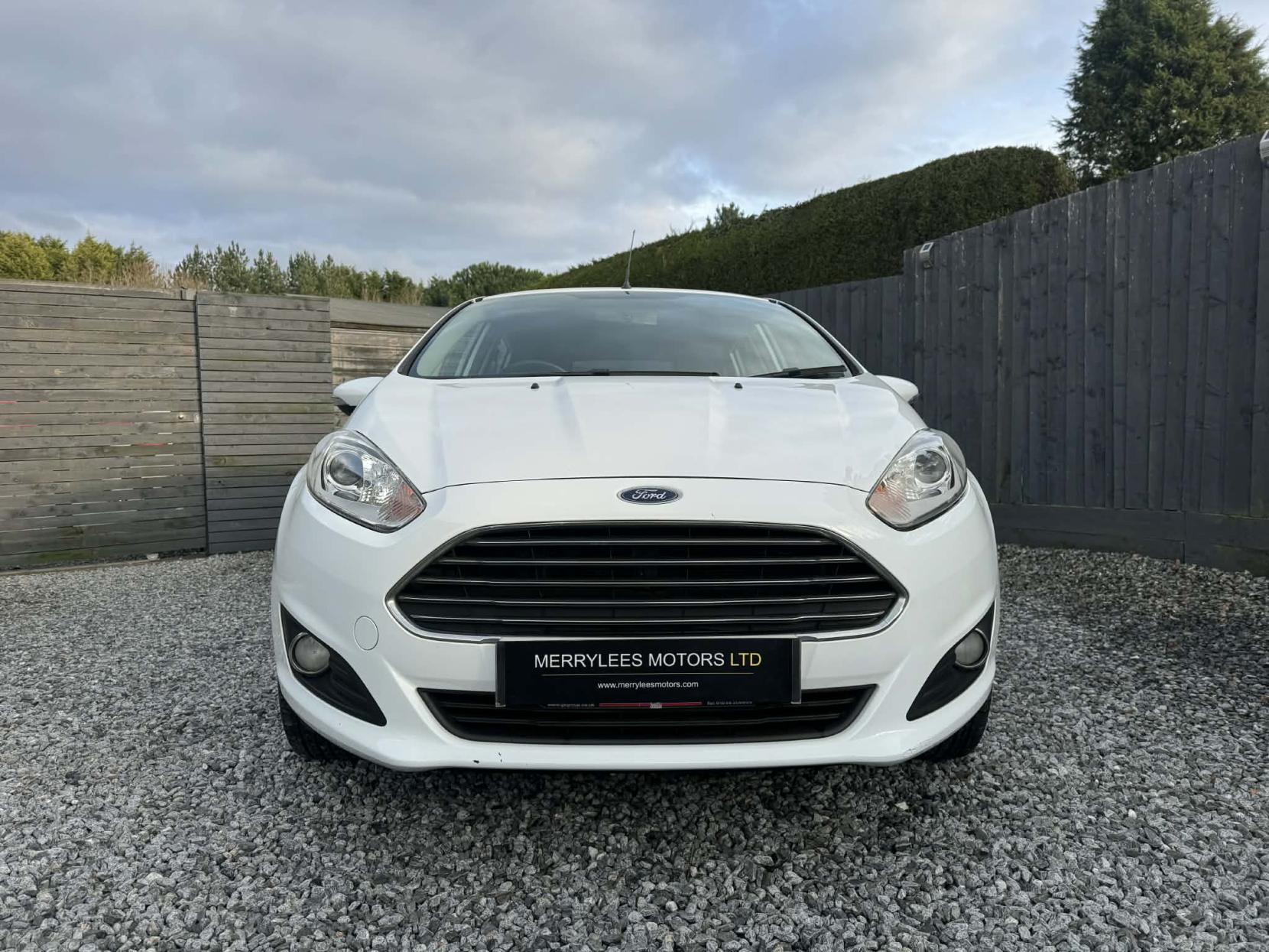 Ford Fiesta 1.25 Zetec Hatchback 5dr Petrol Manual Euro 5 (82 ps)