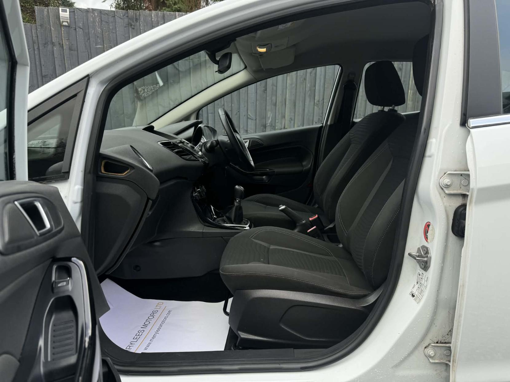 Ford Fiesta 1.25 Zetec Hatchback 5dr Petrol Manual Euro 5 (82 ps)