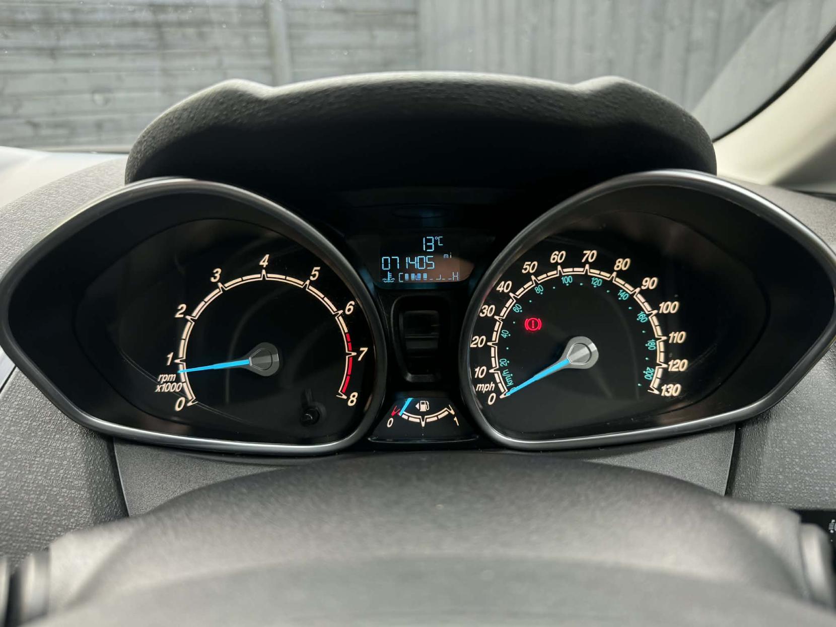 Ford Fiesta 1.25 Zetec Hatchback 5dr Petrol Manual Euro 5 (82 ps)