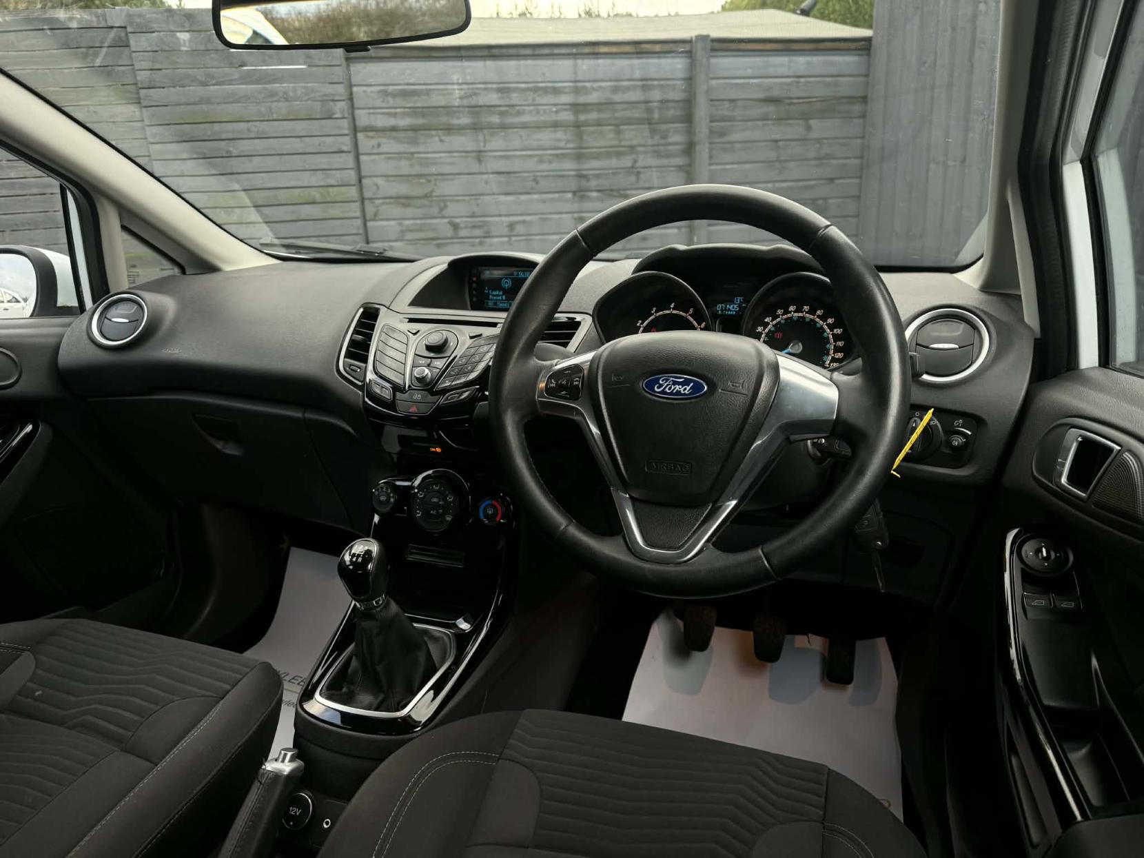 Ford Fiesta 1.25 Zetec Hatchback 5dr Petrol Manual Euro 5 (82 ps)