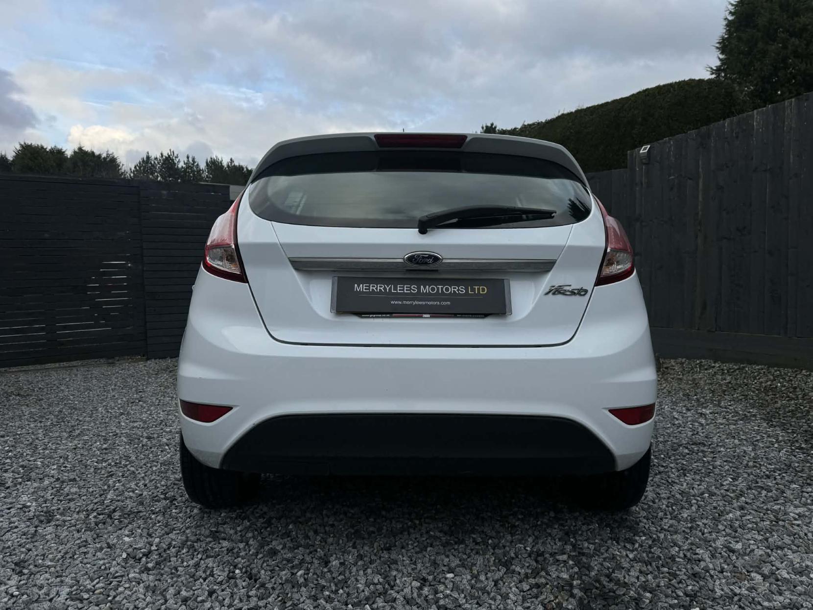 Ford Fiesta 1.25 Zetec Hatchback 5dr Petrol Manual Euro 5 (82 ps)