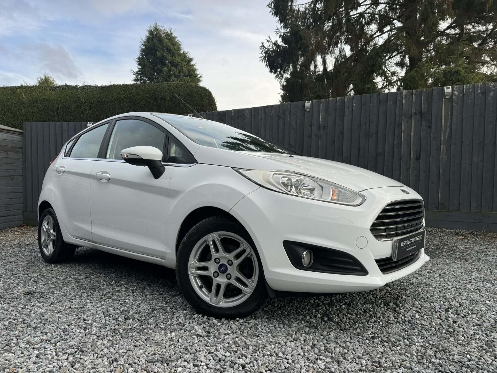 Ford Fiesta 1.25 Zetec Hatchback 5dr Petrol Manual Euro 5 (82 ps)