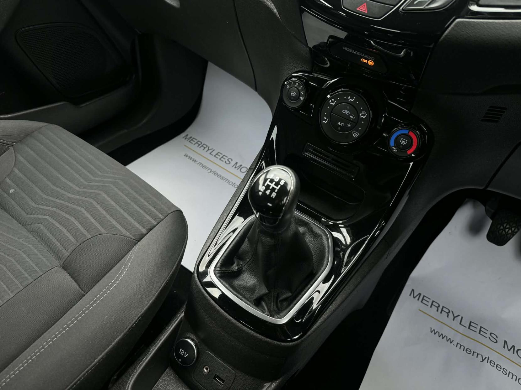 Ford Fiesta 1.25 Zetec Hatchback 5dr Petrol Manual Euro 5 (82 ps)