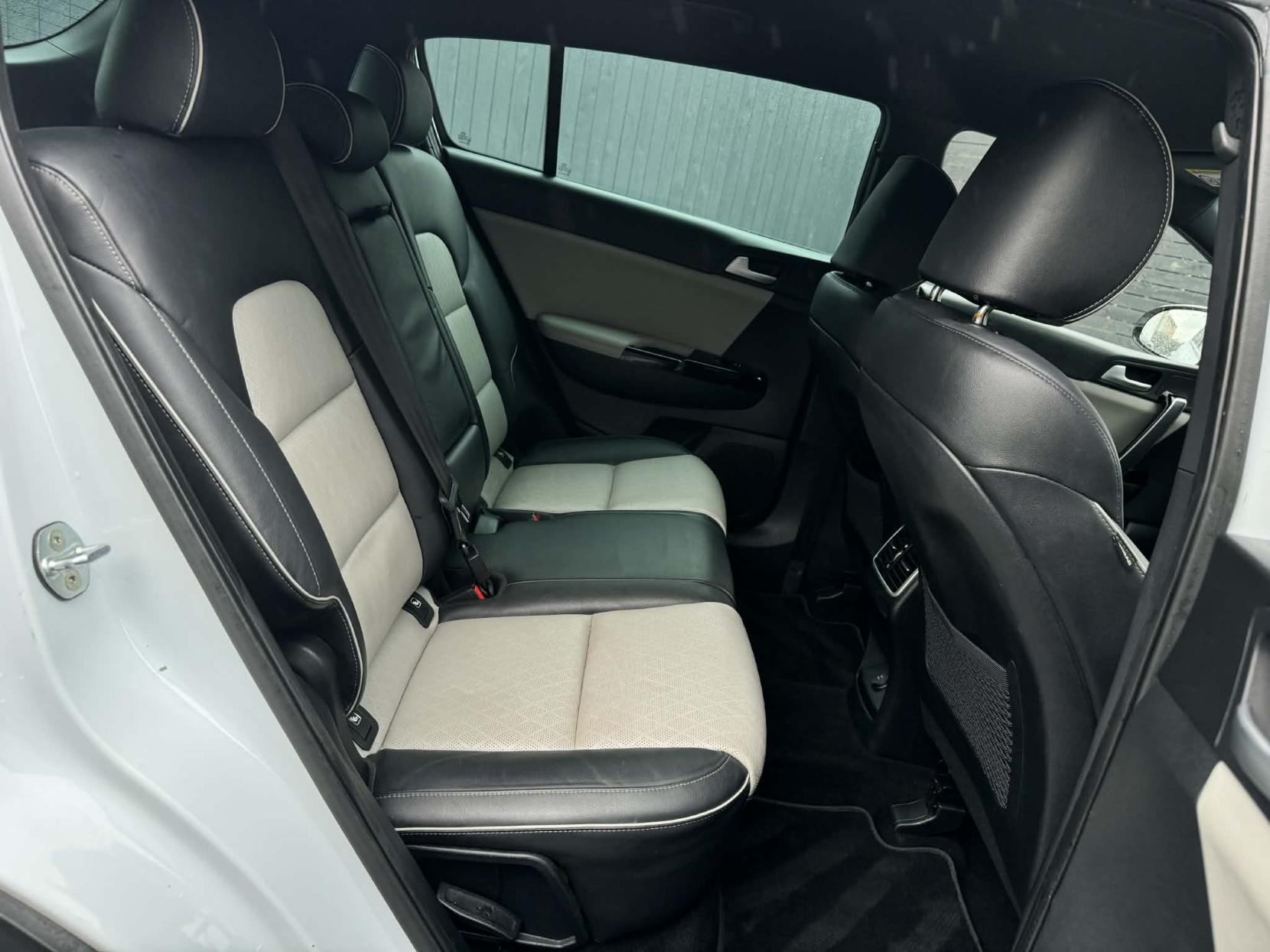 Kia Sportage 2.0 CRDi GT-Line SUV 5dr Diesel Manual AWD Euro 6 (134 bhp)