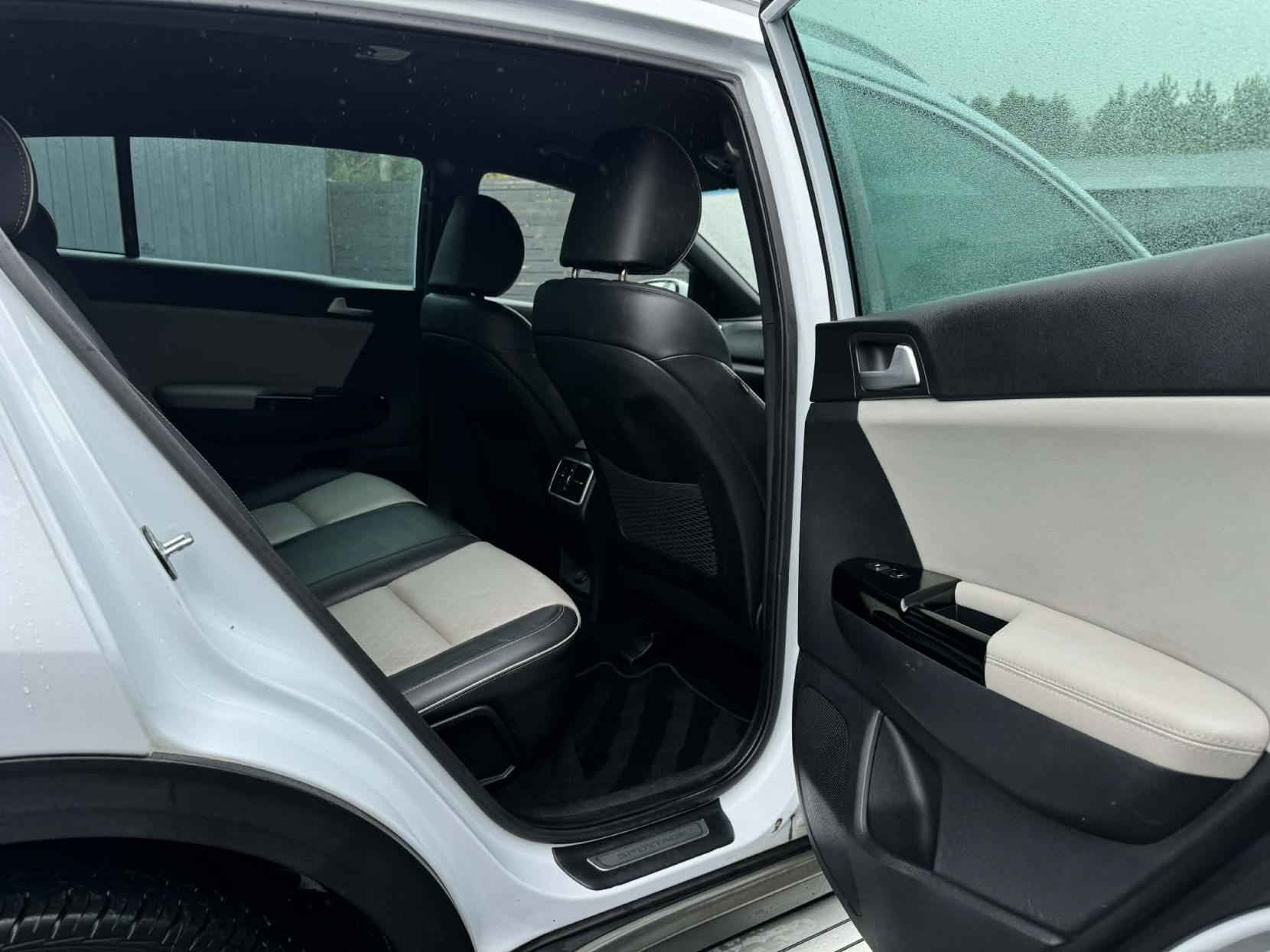 Kia Sportage 2.0 CRDi GT-Line SUV 5dr Diesel Manual AWD Euro 6 (134 bhp)