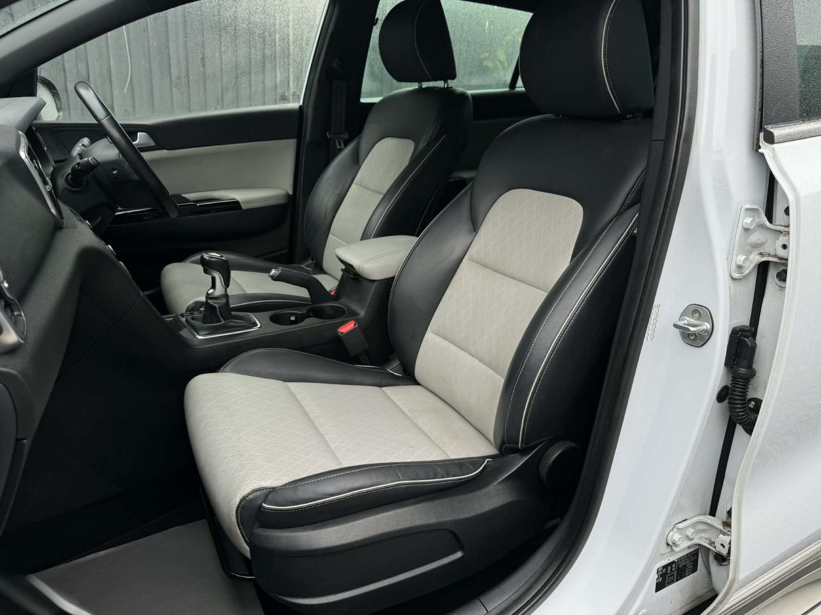 Kia Sportage 2.0 CRDi GT-Line SUV 5dr Diesel Manual AWD Euro 6 (134 bhp)