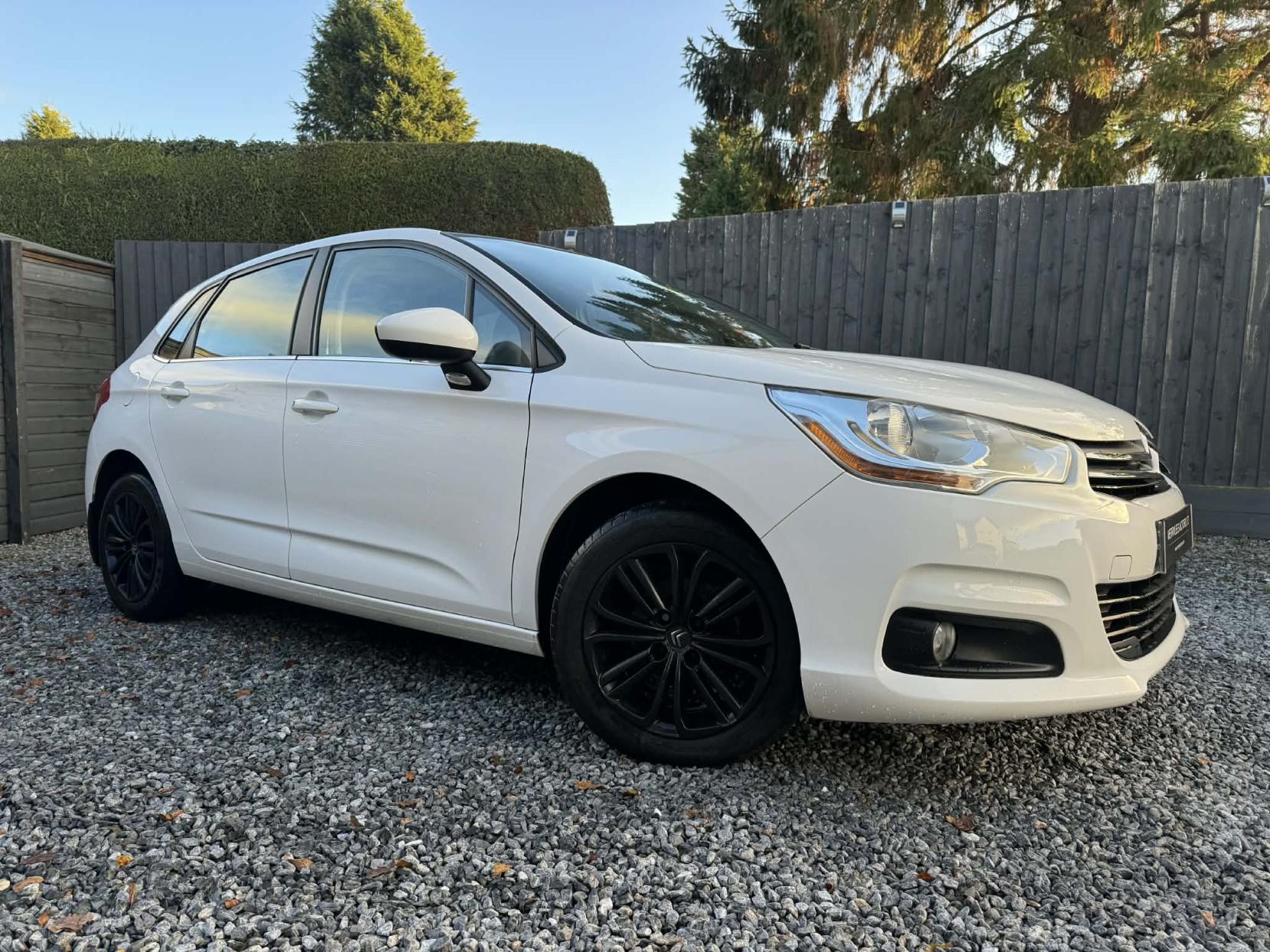 Citroen C4 1.6 HDi 16V VTR+ Hatchback 5dr Diesel Manual Euro 5 (90 ps)