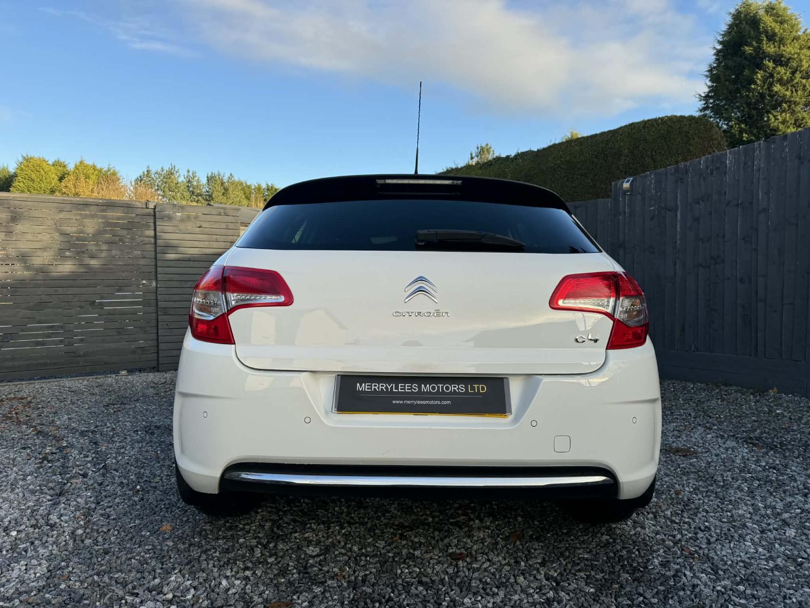 Citroen C4 1.6 HDi 16V VTR+ Hatchback 5dr Diesel Manual Euro 5 (90 ps)