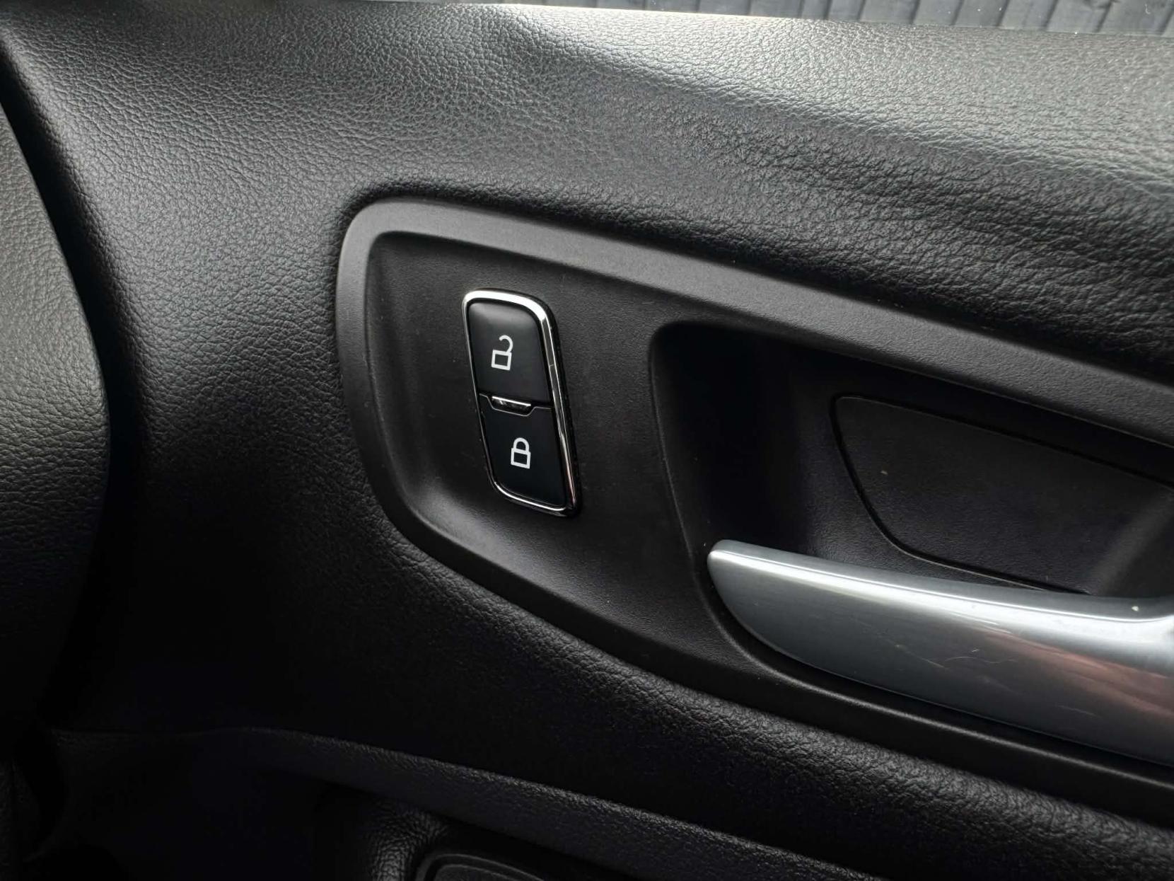 Ford Kuga 2.0 TDCi Titanium SUV 5dr Diesel Manual 2WD Euro 6 (s/s) (150 ps)