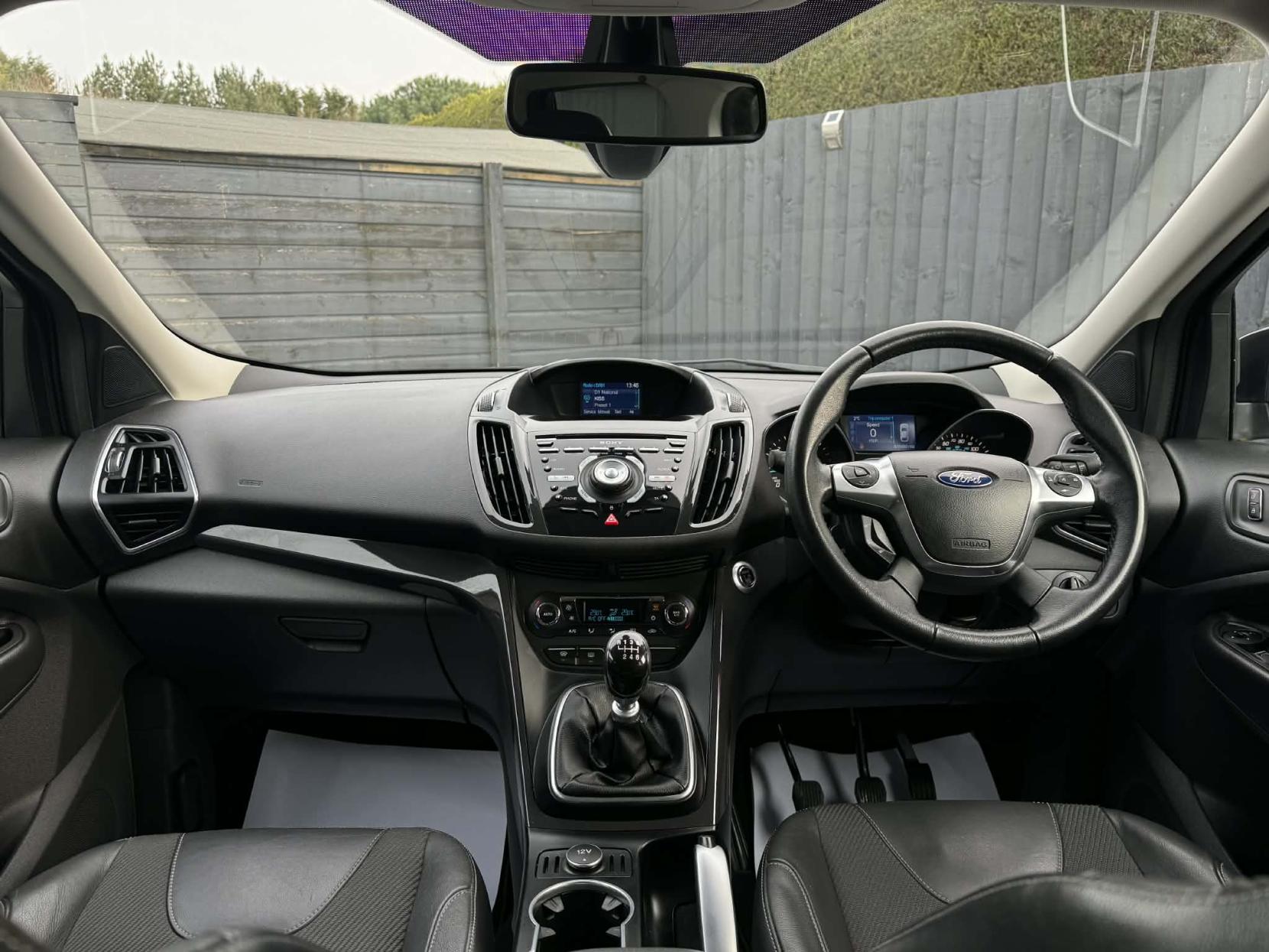 Ford Kuga 2.0 TDCi Titanium SUV 5dr Diesel Manual 2WD Euro 6 (s/s) (150 ps)