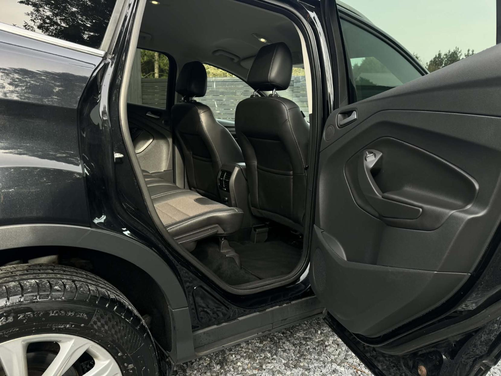 Ford Kuga 2.0 TDCi Titanium SUV 5dr Diesel Manual 2WD Euro 6 (s/s) (150 ps)