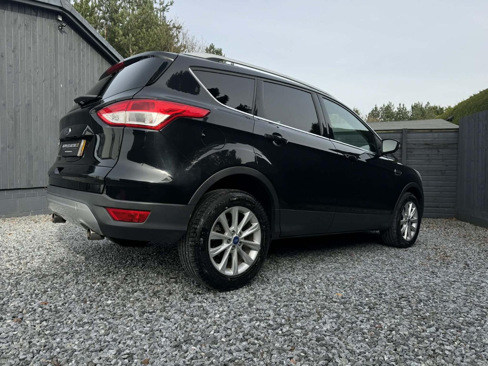 Ford Kuga 2.0 TDCi Titanium SUV 5dr Diesel Manual 2WD Euro 6 (s/s) (150 ps)
