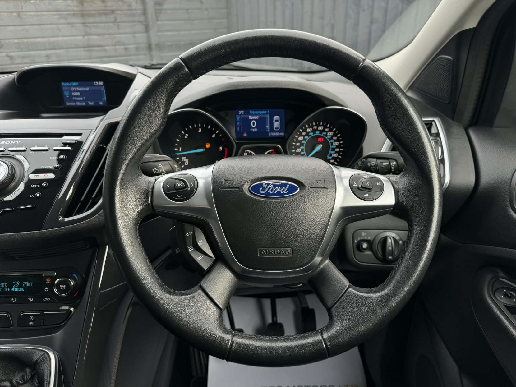 Ford Kuga 2.0 TDCi Titanium SUV 5dr Diesel Manual 2WD Euro 6 (s/s) (150 ps)