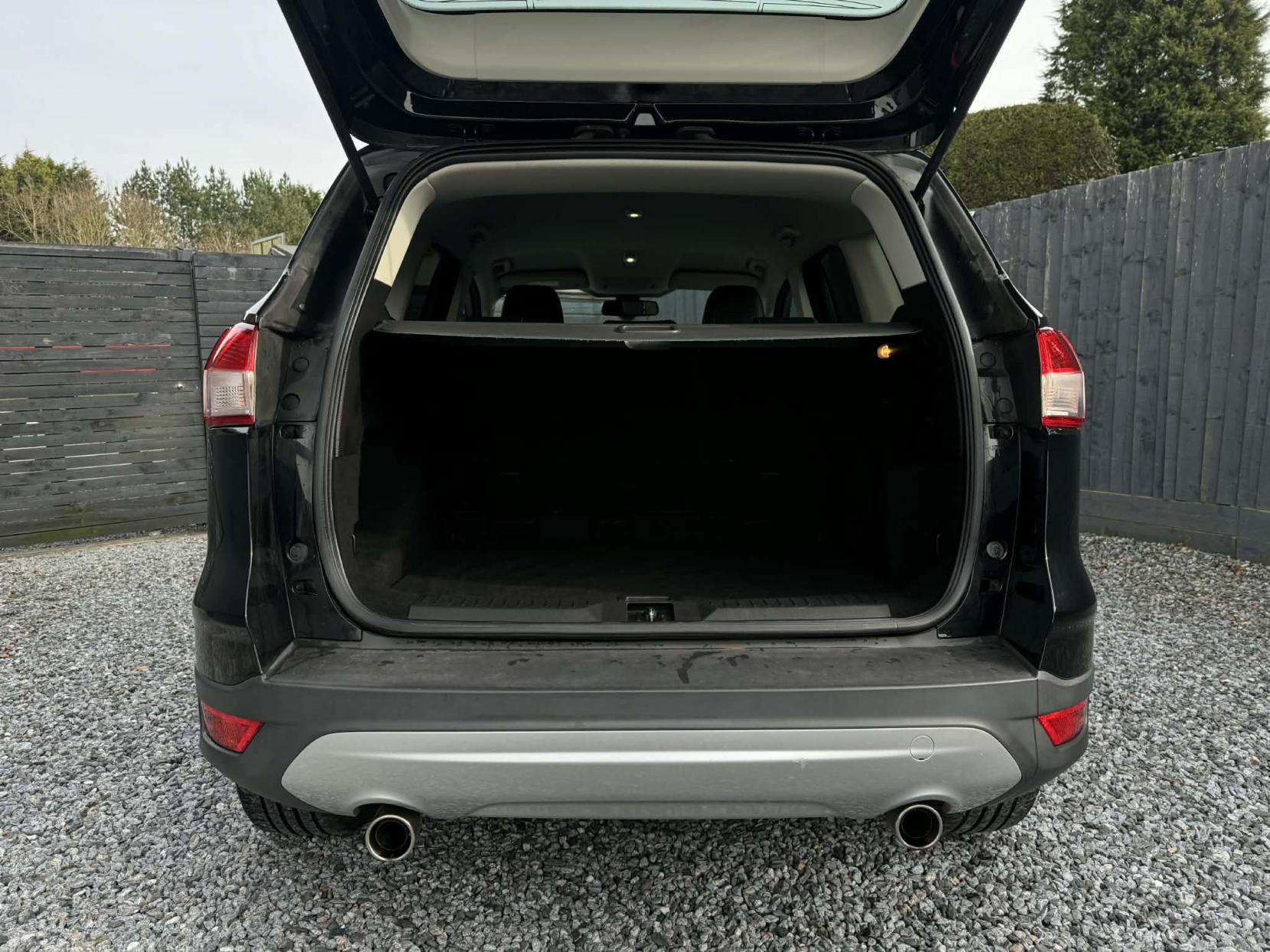 Ford Kuga 2.0 TDCi Titanium SUV 5dr Diesel Manual 2WD Euro 6 (s/s) (150 ps)