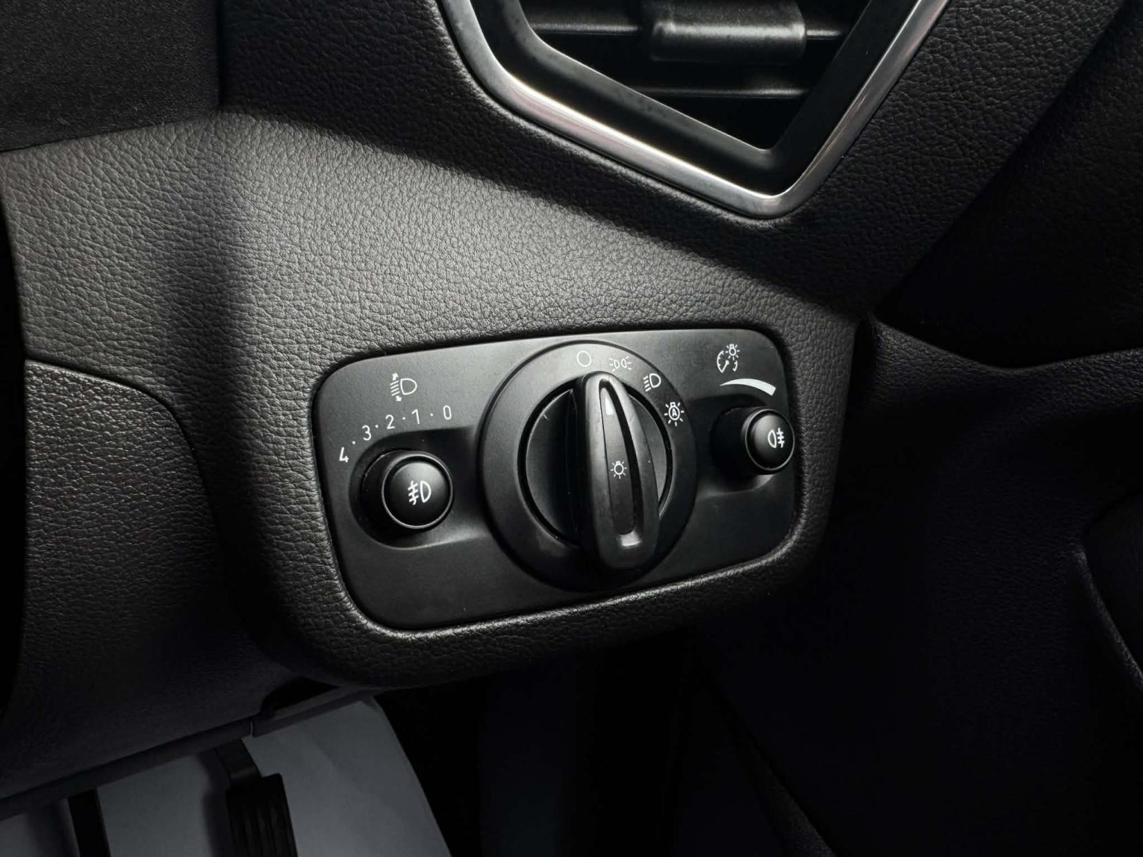 Ford Kuga 2.0 TDCi Titanium SUV 5dr Diesel Manual 2WD Euro 6 (s/s) (150 ps)