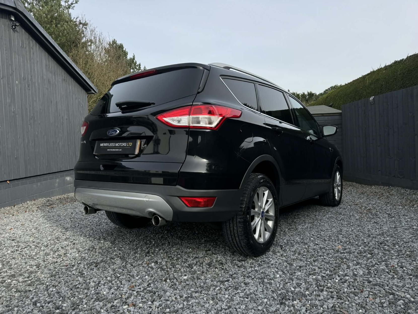 Ford Kuga 2.0 TDCi Titanium SUV 5dr Diesel Manual 2WD Euro 6 (s/s) (150 ps)