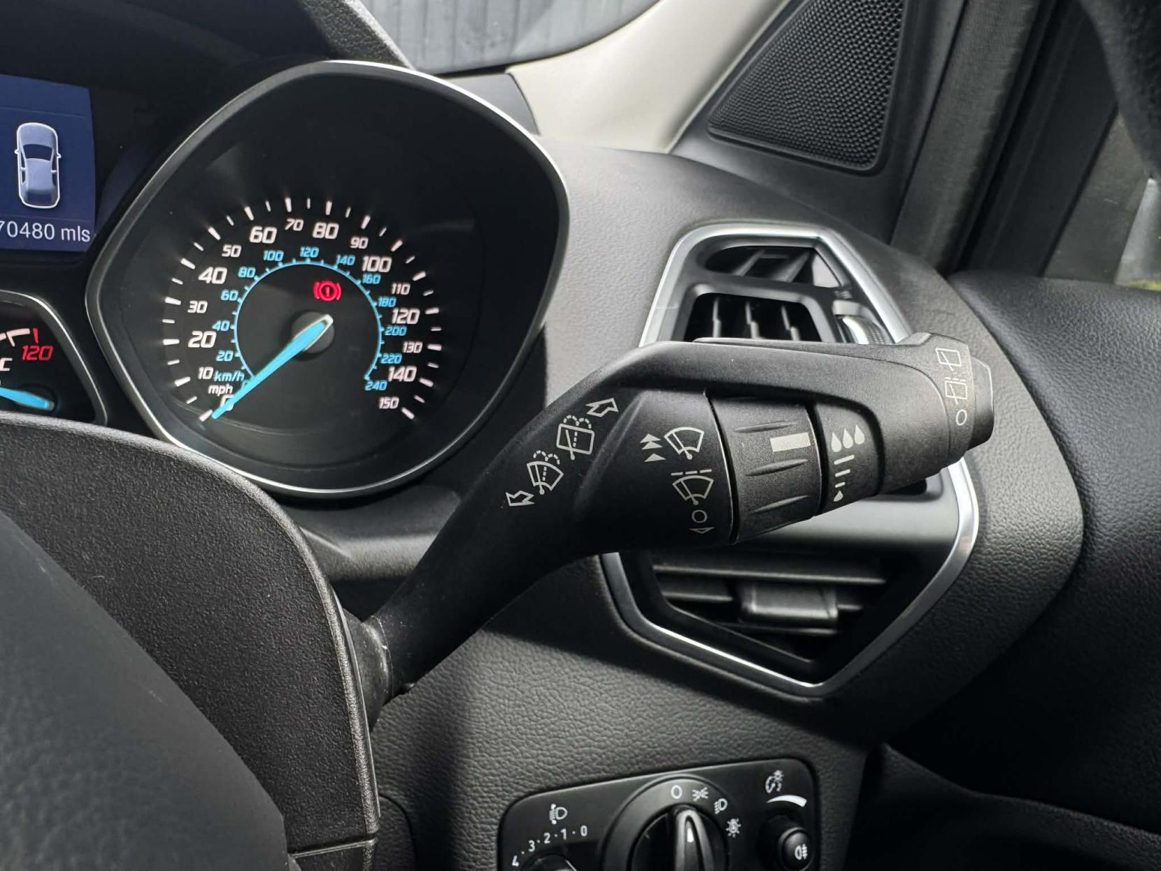 Ford Kuga 2.0 TDCi Titanium SUV 5dr Diesel Manual 2WD Euro 6 (s/s) (150 ps)